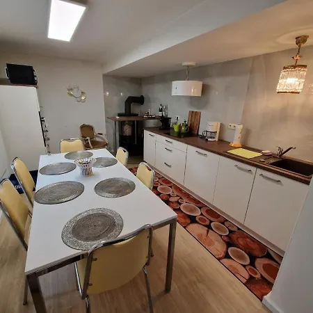 דירה Und Nobel In *